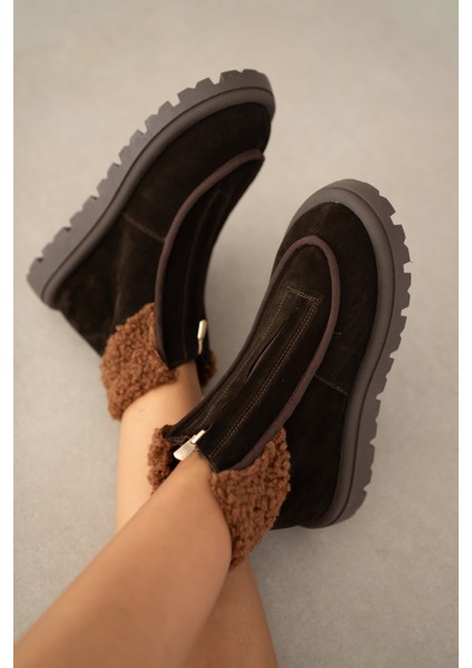 Bruve Ön Fermuar Detaylı Kürklü Hakiki Deri Süet Kadın Bot-Acı Kahve