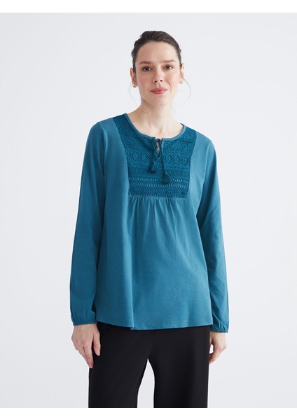 Yeni Sezon Bağlamalı Yaka Nakışlı Bluz