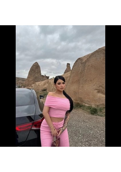 Yzlal Madonna Yaka Bol Paça Pantolonlu Takım Pembe (Beden: S) fırsatları