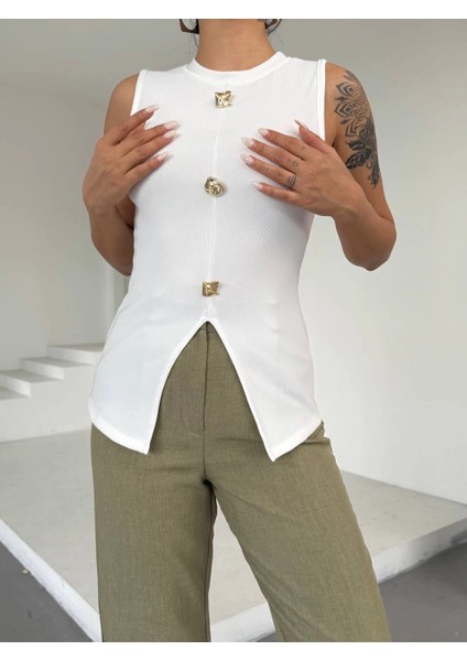 Yzlal Kadın Beyaz Bisiklet Yaka Gold Düğmeli Ottoman Bluz S2310 (Beden: L)