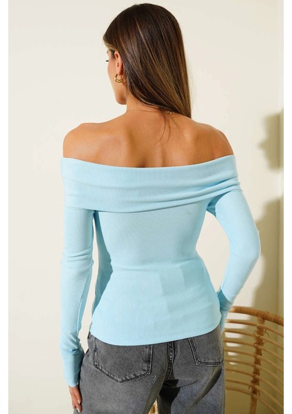 Yzlal Madonna Yaka Düğmeli Bluz Mavi T4329 (Beden: M) fiyatları