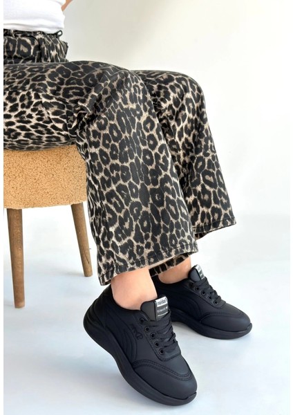 Yzlal Yejja Siyah Cilt Bağcıklı Spor Ayakkabı (Numara: 37) fiyatları