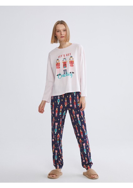 Yeni Sezon Bisiklet Yaka Baskılı Kadın Pijama Takımı fiyatları