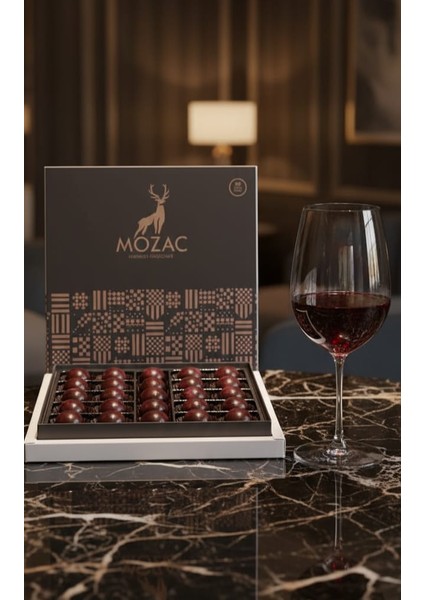 Kırmızı Şarap Dolgulu Bolu Çikolatası 126 gr Red Wine