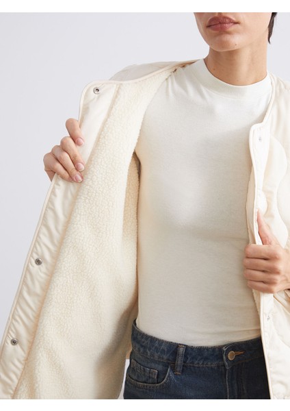 Yeni Sezon Bisiklet Yaka Oversize Kapitone Kadın Şişme Mont fırsatları