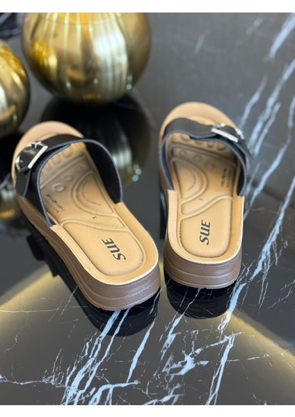 Sue Kadın Siyah Tokalı Rahat Ortopedik Anatomik Yumuşak Taban Günlük Terlik – Kaymaz Tabanlı Şık Yazlık Ev Dış Mekan Kullanıma Uygun Konforlu Model fiyatları