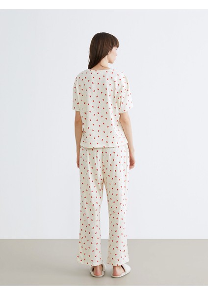 Yeni Sezon Bisiklet Yaka Desenli Kadın Pijama Takımı fırsatları