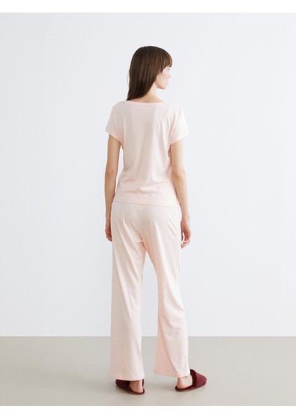 Yeni Sezon U Yaka Modal Karışımlı Kadın Pijama Takımı fırsatları