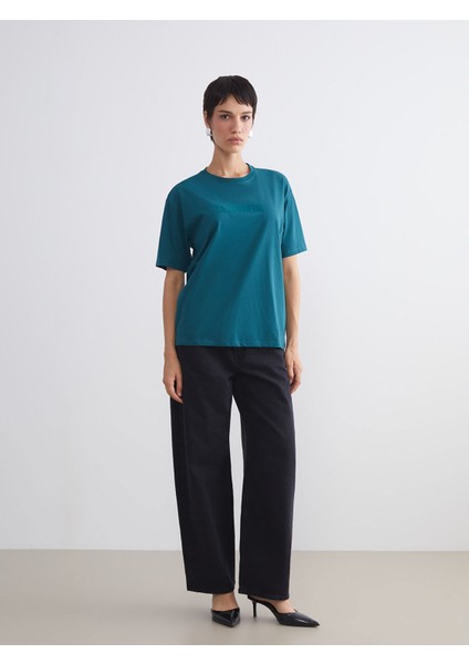 Yeni Sezon Bisiklet Yaka Baskılı Oversize Kadın Tişört fiyatları