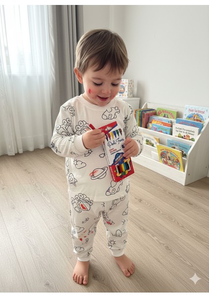Erkek Çocuk Eğlenceli Boyanabilir Pijama Takımı Aktivite Çocuk Giyim Yıkanabilir Pijama Takımı fiyatları