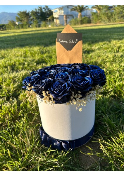 17'li Simli Solmayan Isteme Çiçeği