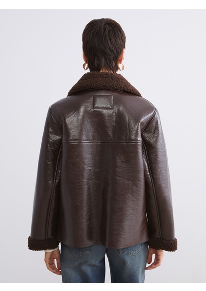 Yeni Sezon Pelüş Gömlek Yaka Kadın Deri Görünümlü Mont indirimleri