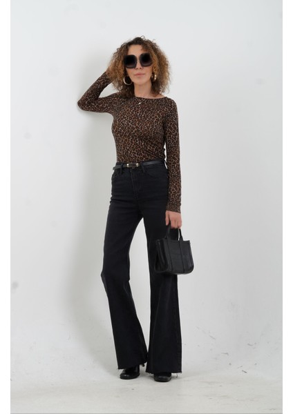 Leopar Desenli Kayık Yaka Modal Kaşmir Bluz fiyatları