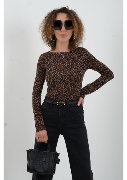 Leopar Desenli Kayık Yaka Modal Kaşmir Bluz modelleri