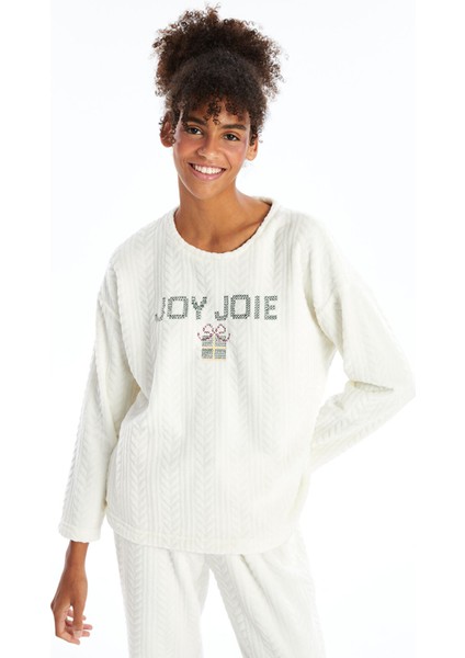 Yeni Sezon Bisiklet Yaka Nakışlı Kadın Pelüş Pijama Takımı