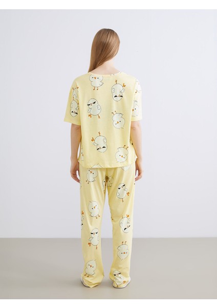 Yeni Sezon Bisiklet Yaka Desenli Kadın Pijama Takımı fırsatları