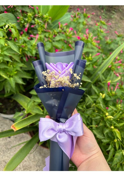 Tekli Mor Solmayan Gül Buketi fırsatları