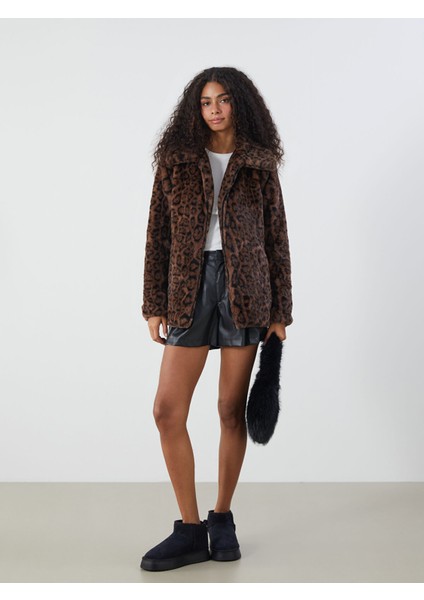 Yeni Sezon Gömlek Yaka Leopar Desenli Kadın Pelüş Mont fiyatları