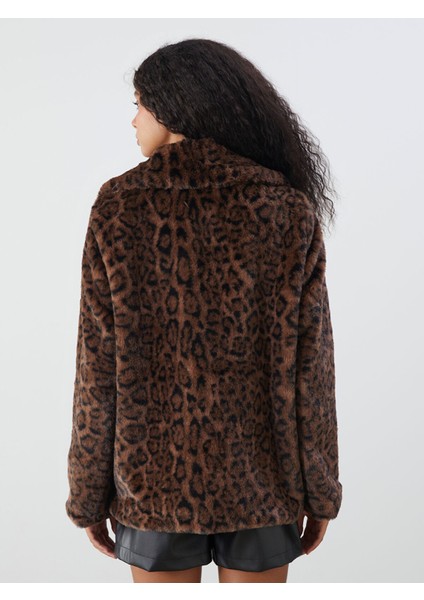 Yeni Sezon Gömlek Yaka Leopar Desenli Kadın Pelüş Mont indirimleri