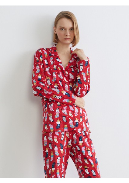 Yeni Sezon Gömlek Yaka Yılbaşı Temalı Kadın Pijama Takımı fiyatları