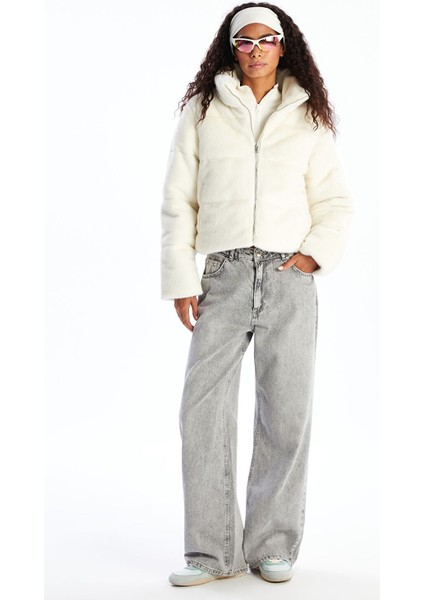 Yeni Sezon Dik Yaka Kadın Şişme Mont fiyatları