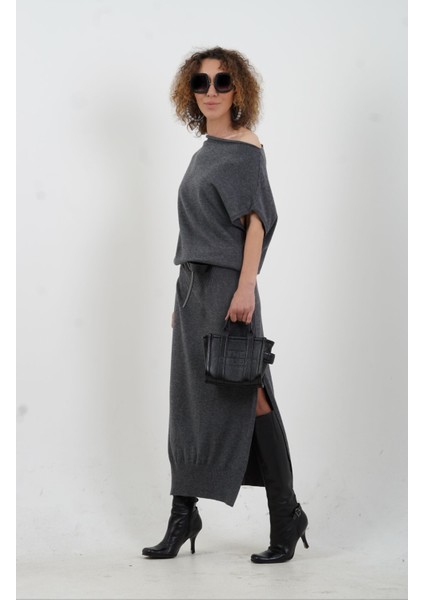 Füme Asimetrik Yaka Kemerli Yünlü Triko Elbise modelleri