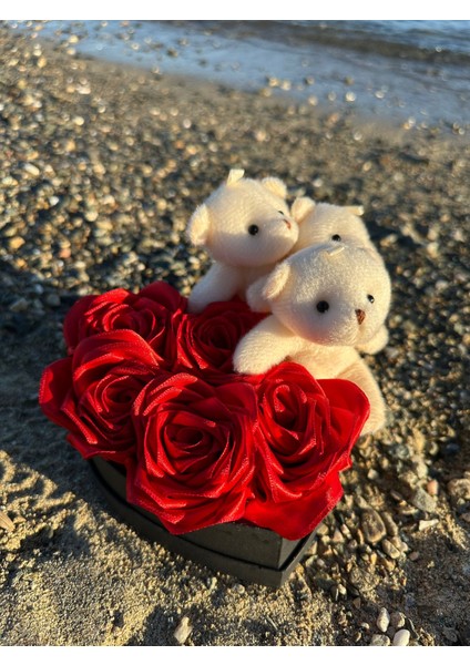 Kalpli Kutuda Ayıcıklı Solmayan Gül fırsatları