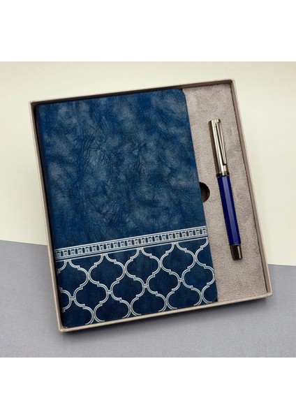 Kutulu Desenli Deri Defter ve Metal Roller Kalem Set