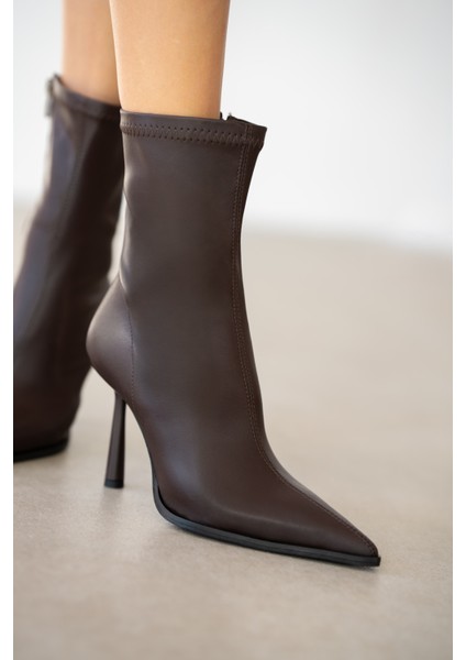 Loran Ince Topuklu Sivri Burun Streç Kadın Bot- Kahverengi