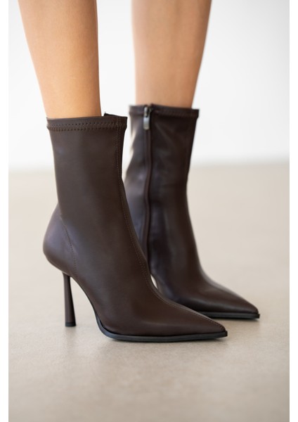 Loran Ince Topuklu Sivri Burun Streç Kadın Bot- Kahverengi fiyatları