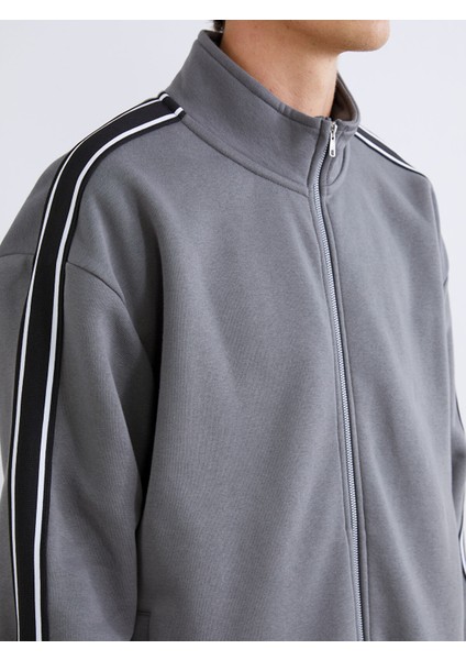 Yeni Sezon Dik Yaka Uzun Kollu Erkek Fermuarlı Sweatshirt modelleri