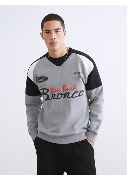 Yeni Sezon V Yaka Ford Baskılı Erkek Sweatshirt