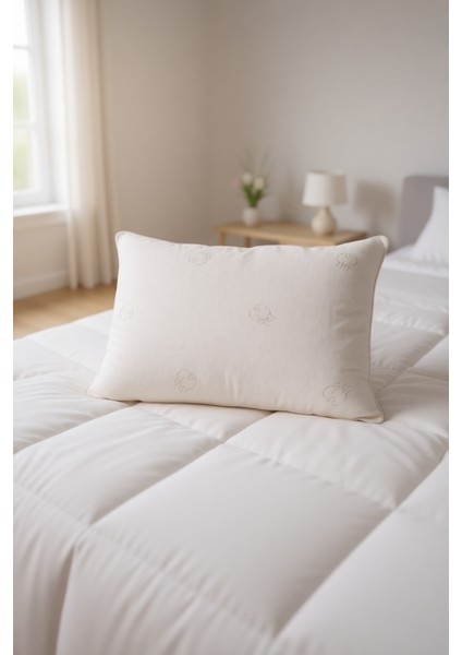 Beyaz Yün Yastık Desenli 50X70 fırsatları