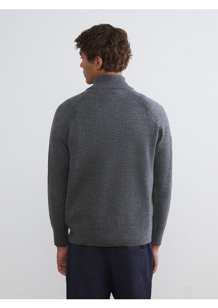 Yeni Sezon Dik Yaka Erkek Triko Kazak fırsatları