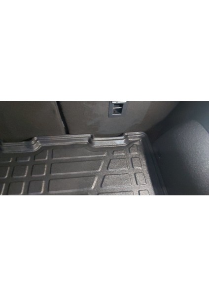 Ford Kuga Bagaj Havuzu 2012-2019 Arası modelleri