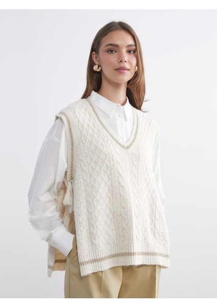 Yeni Sezon V Yaka Kendinden Desenli Kadın Triko Süveter