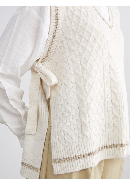 Yeni Sezon V Yaka Kendinden Desenli Kadın Triko Süveter modelleri