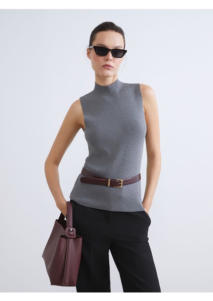 Yeni Sezon Dik Yaka Kadın Triko Süveter fiyatları