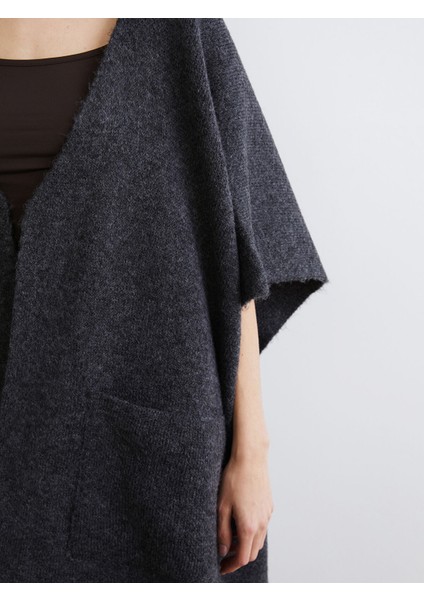 Yeni Sezon Şal Yaka Oversize Kadın Triko Panço modelleri