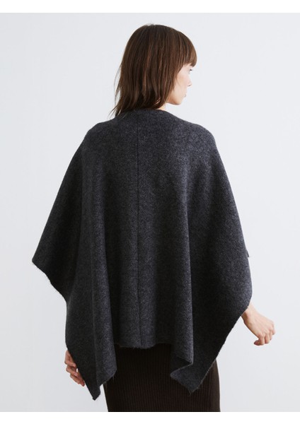 Yeni Sezon Şal Yaka Oversize Kadın Triko Panço fırsatları