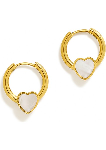 Halkada Detay Kalp Çelik Küpe