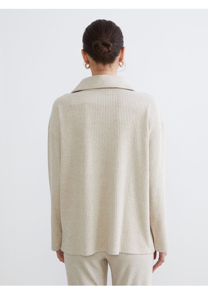 Yeni Sezon Dik Yaka Kadın Tişört fırsatları