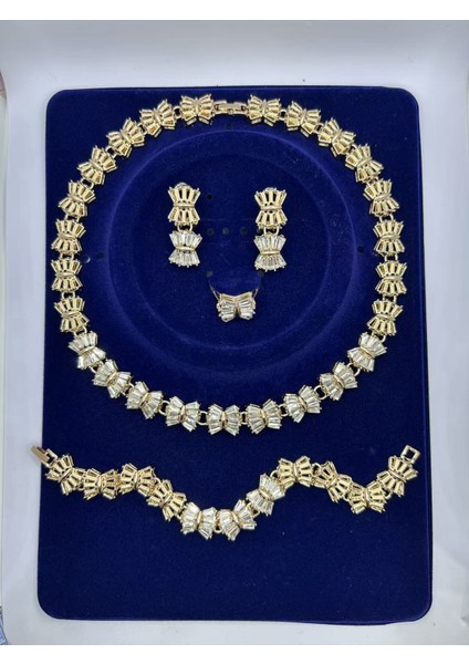 Çok Satan Lüks Gelin Düğün Kolyesi Küpe, Elbise Damlası Yapay Zirkonlu 4 Parça Takı Seti (Yurt Dışından) fırsatları