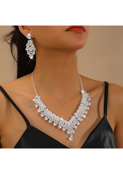 Pırıltılı Tam Elmas Püsküllü Takı Seti: Kolye + Küpe, Parlayan Zarif ve Lüks Mücevherler (Yurt Dışından) fiyatları