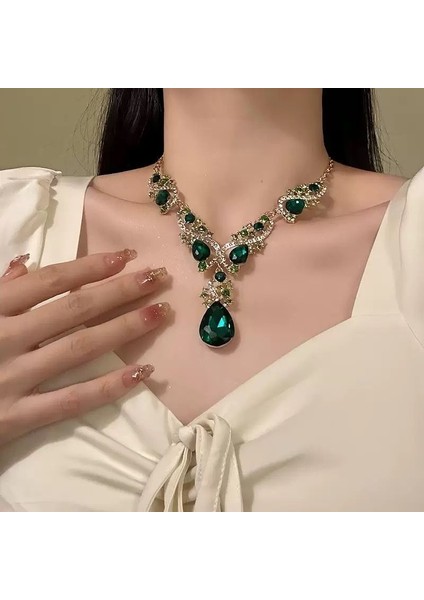 Yeşil Gece Yemeği Damla Kolye Küpe Seti, A Tılı Avrupa-Amerikan Tarzı Aksesuarlar, Klavikula Tasarımıyla Elbise Z珠宝ri, Son Moda (Yurt Dışından) fiyatları