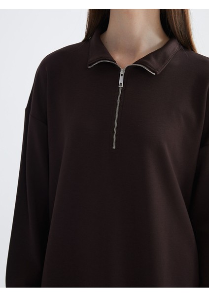 Yeni Sezon Dik Yaka Kadın Sweatshirt modelleri