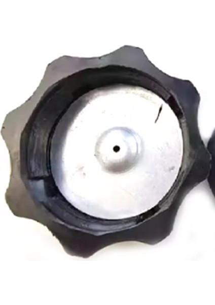 3C451-04292 Kubota M7040 M8540 M5640 M6040 3C45104292 Için Yakıt Kapağı (Yurt Dışından) indirimleri