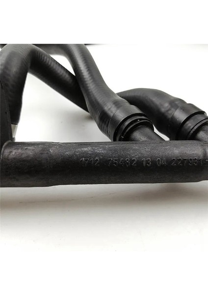 17127548222 Araba Isıtıcı Dönüşü Termostat Hortumu Bmw E82 E84 E88 E90 E91 (Yurt Dışından) modelleri