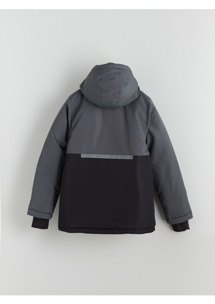 Yeni Sezon Kapüşonlu Erkek Çocuk Mont modelleri