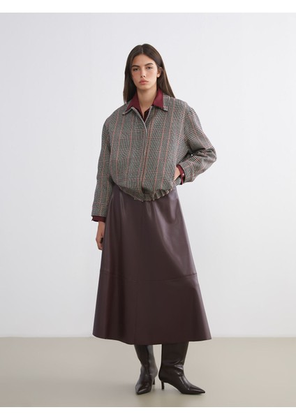 Yeni Sezon Gömlek Yaka Balıksırtı Desenli Kadın Kaşe Ceket fırsatları